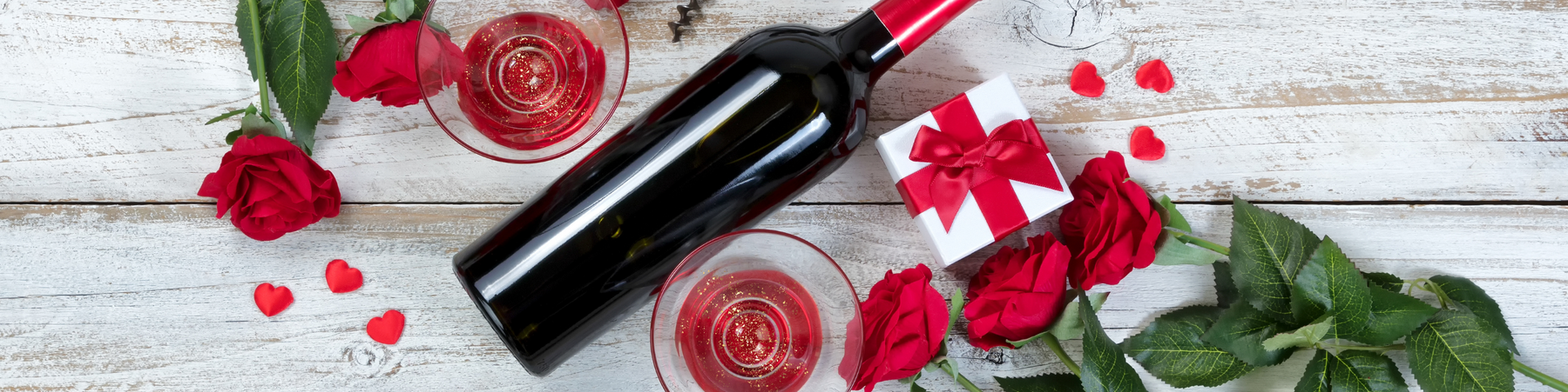 Sparkling Valentine’s Day Drinks with Edible Glitter-Brew Glitter®